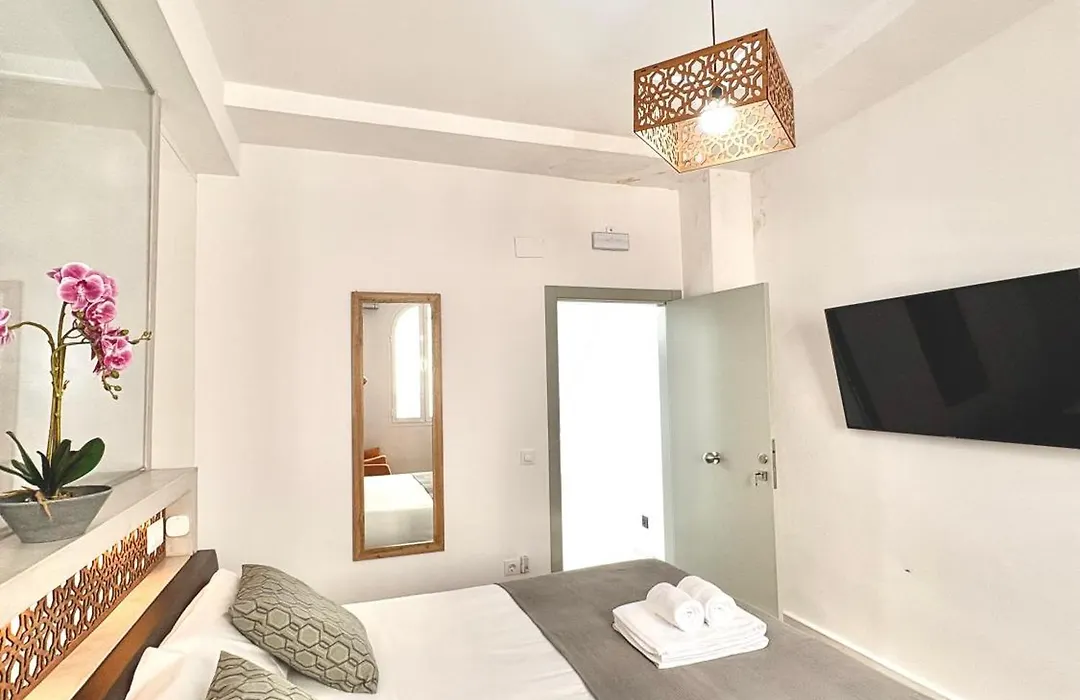Unique House - Private Spa&Pool -Stayinseville-1
